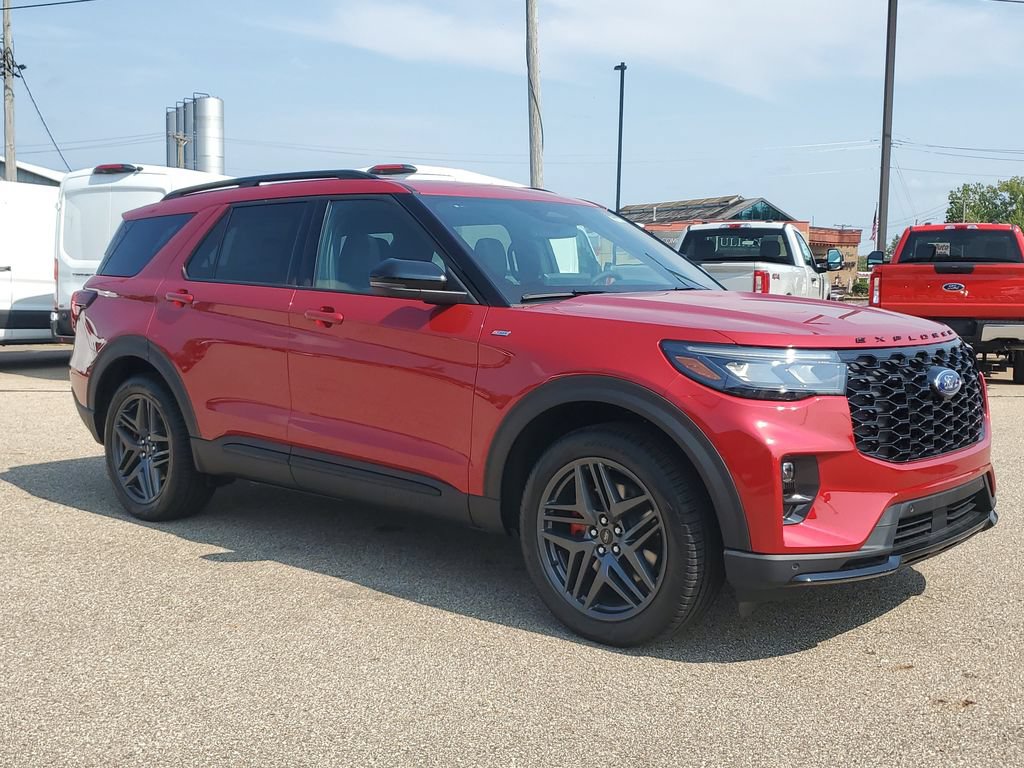 New 2026 Ford Explorer ST-Line w/ ST-Line Street Pack AWD/4WD image 3