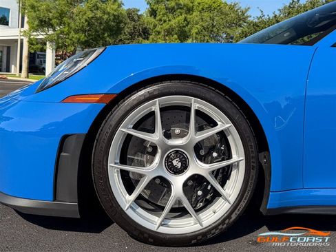 Used 2025 Porsche 911 GT3 RWD image 45