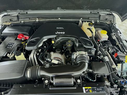 Used 2020 Jeep Wrangler Unlimited Sport AWD/4WD image 10