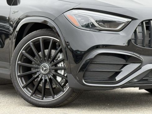 New 2026 Mercedes-Benz GLA 35 AMG 4MATIC image 4