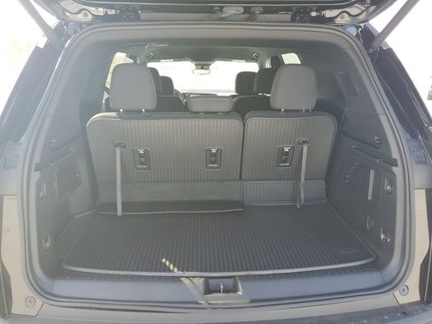 New 2026 Chevrolet Traverse LT w/ Driver Confidence Package image 8