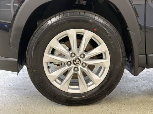 New 2026 Toyota Corolla Cross LE AWD/4WD image 40