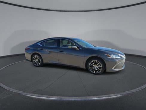 Used 2025 Lexus ES 350 w/ Premium Package FWD image 2