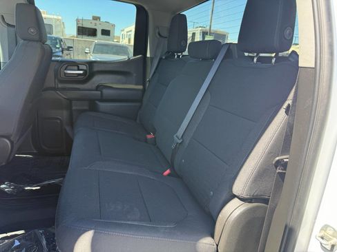 Used 2020 Chevrolet Silverado 1500 LT w/ Fleet Comfort Package image 17