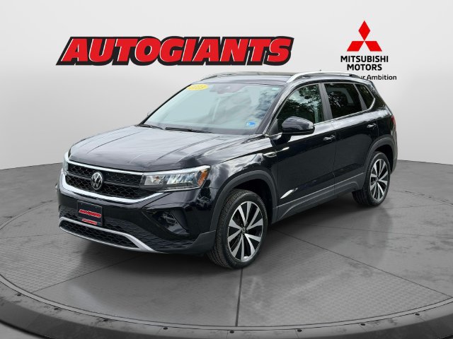 Used 2023 Volkswagen Taos SE FWD image 5