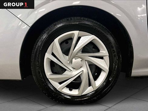 Used 2025 Subaru Impreza 2.0i image 10