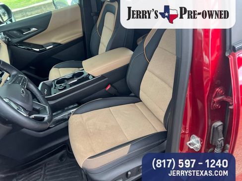 Used 2025 Chevrolet Equinox ACTIV w/ Safety and Technology Package FWD image 9