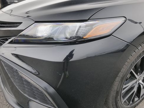 Used 2023 Toyota Camry SE image 11