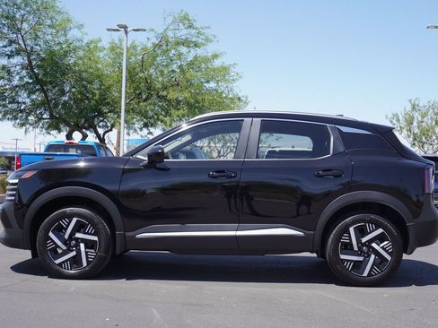 New 2026 Nissan Kicks SV FWD image 2
