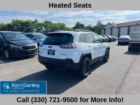 Used 2019 Jeep Cherokee Trailhawk w/ Comfort/Convenience Group AWD/4WD image 5