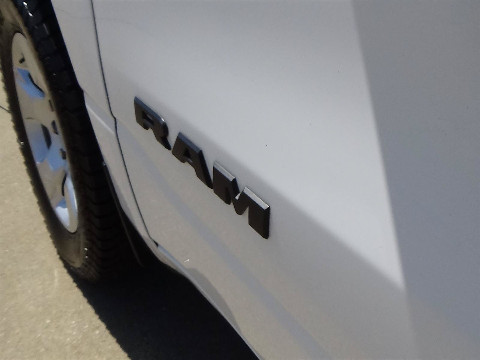 Certified 2025 RAM 1500 Tradesman AWD/4WD image 14
