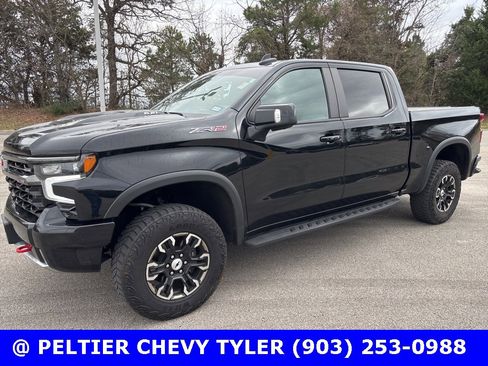 Used 2022 Chevrolet Silverado 1500 ZR2 w/ Technology Package image 3