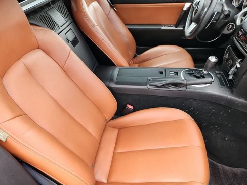 Used 2008 MAZDA MX-5 Miata Grand Touring w/ Premium Pkg RWD image 17