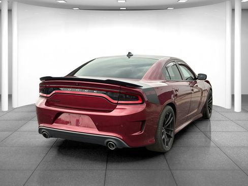 Used 2017 Dodge Charger R/T RWD image 7