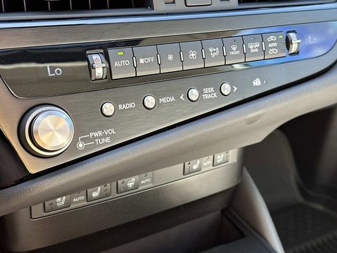 New 2025 Lexus ES 350 w/ Premium Package image 22