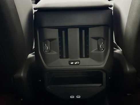 Used 2025 BMW X3 xDrive30i w/ Convenience Package image 25