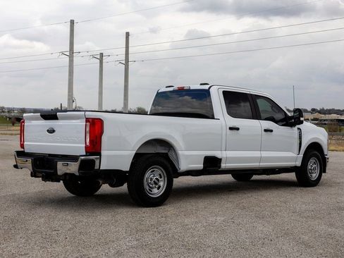 Used 2024 Ford F250 XL w/ XL Chrome Package image 7