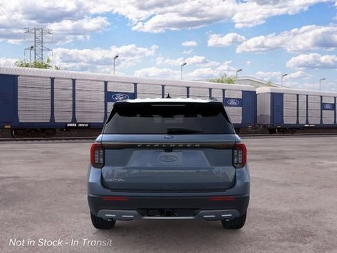 New 2026 Ford Explorer Active RWD image 5