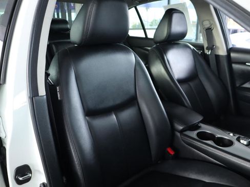 Used 2021 INFINITI Q50 Luxe w/ Cargo Package image 37