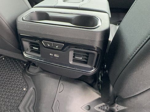 Certified 2022 GMC Sierra 1500 AT4 w/ AT4 Preferred Package AWD/4WD image 11