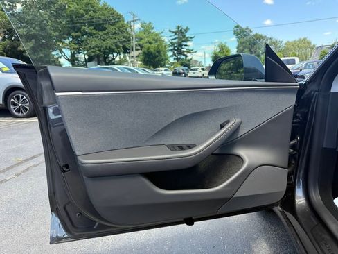 Used 2025 Tesla Model 3 Long Range image 22