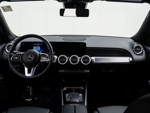 Certified 2023 Mercedes-Benz EQB 250+ w/ Exclusive Package image 10