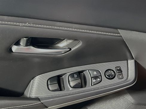 Used 2024 Nissan Sentra SV FWD image 17