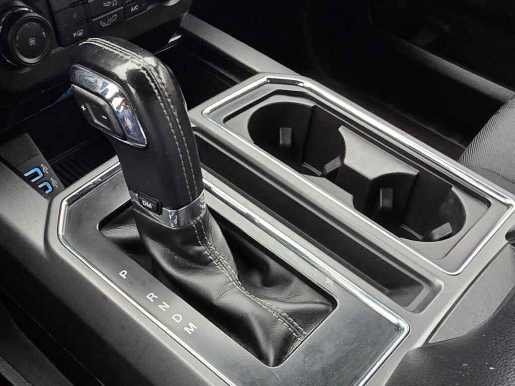 Used 2018 Ford F150 XLT w/ Equipment Group 302A Luxury AWD/4WD image 26