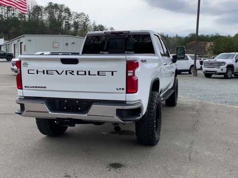 Used 2022 Chevrolet Silverado 3500 LTZ w/ LTZ Convenience Package image 15