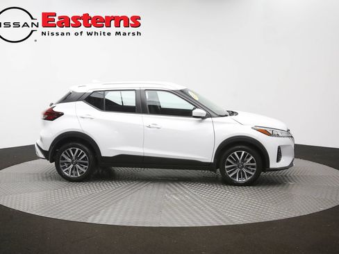 Used 2024 Nissan Kicks SV FWD image 44