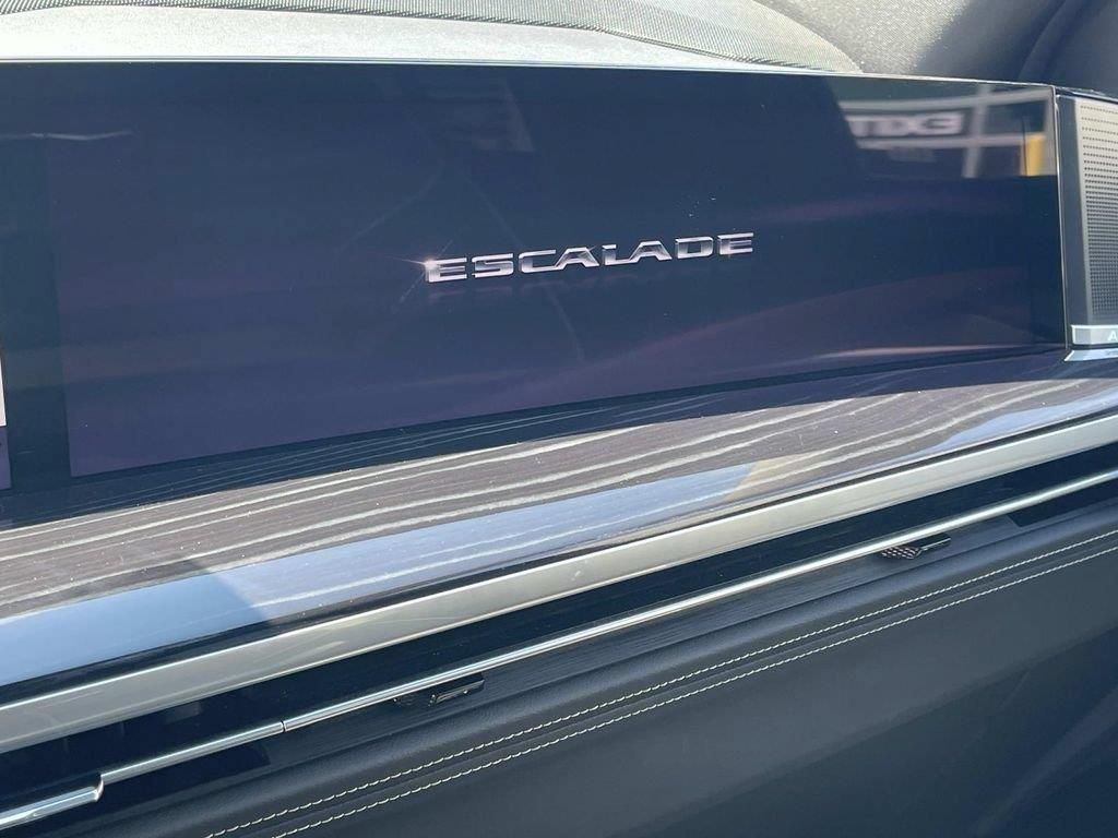 Certified 2025 Cadillac Escalade Sport AWD/4WD image 35