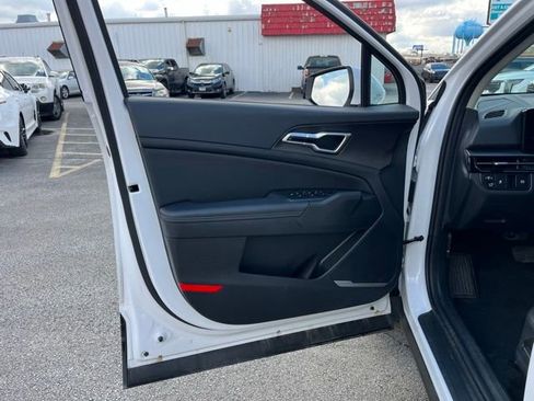 Certified 2026 Kia Sportage EX FWD image 19
