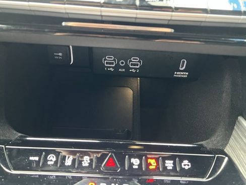 Used 2022 Jeep Wagoneer Series II w/ Convenience Group I image 37