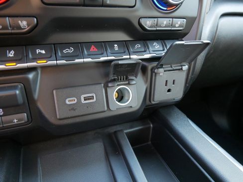 Used 2020 Chevrolet Silverado 3500 High Country w/ Z71 Off-Road Package image 35