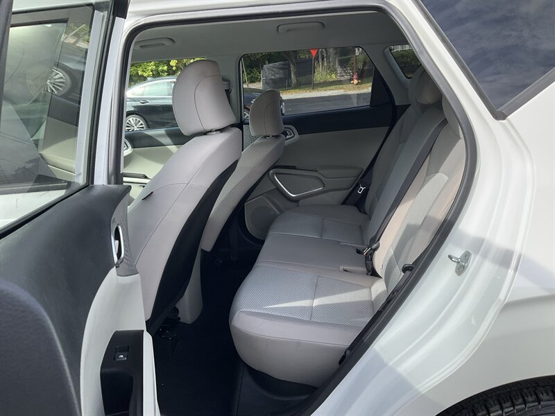 Used 2021 Kia Soul LX FWD image 13
