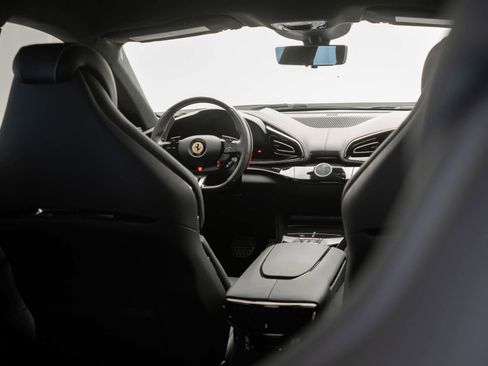 Certified 2025 Ferrari Purosangue image 33