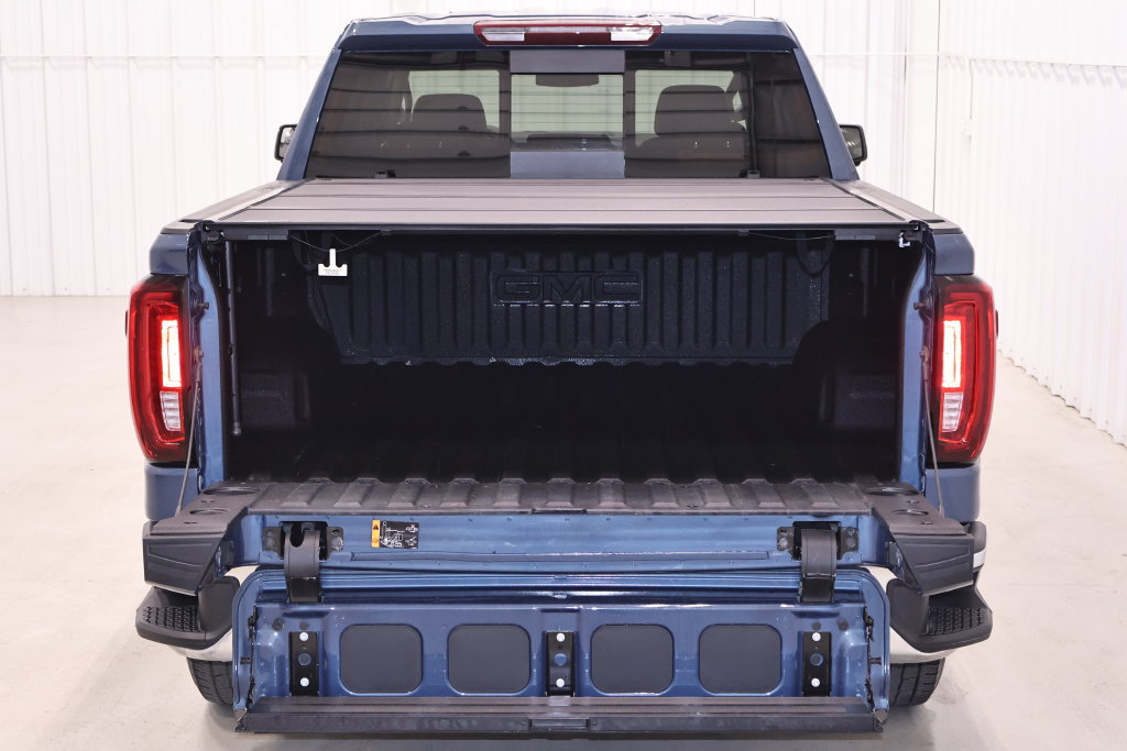 Used 2024 GMC Sierra 1500 SLT w/ SLT Premium Package AWD/4WD image 40