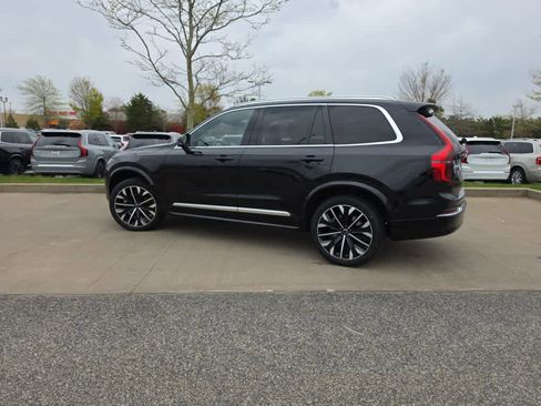 Used 2025 Volvo XC90 B5 Plus AWD/4WD image 4