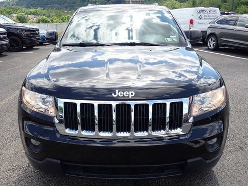 Used 2013 Jeep Grand Cherokee Laredo AWD/4WD image 9