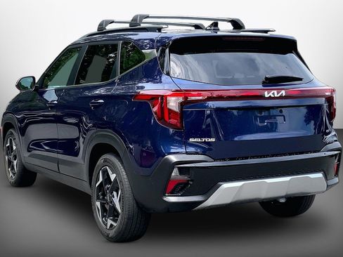 Used 2024 Kia Seltos EX AWD/4WD image 13