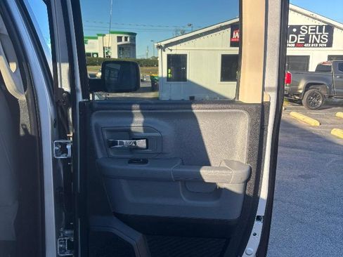 Used 2013 RAM 1500 Classic SLT image 23