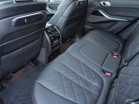 Certified 2025 BMW X5 xDrive40i w/ Climate Comfort Package image 36