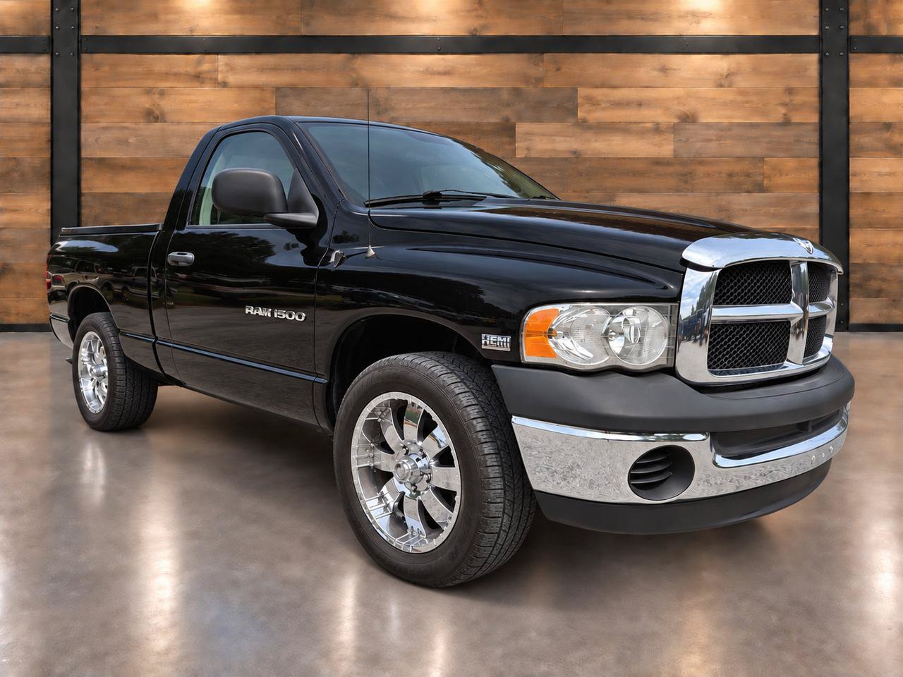 Used 2004 Dodge Ram 1500 Truck ST w/ ST Value Group RWD image 1