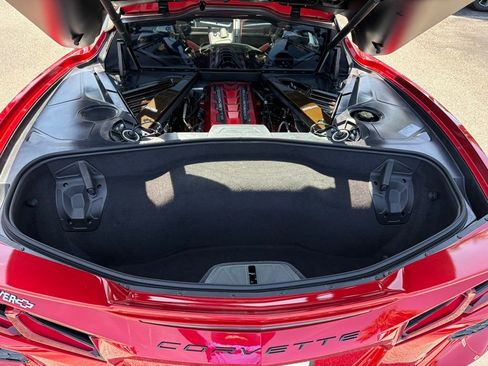 Used 2021 Chevrolet Corvette Stingray Premium Cpe w/ Z51 Performance Package RWD image 11