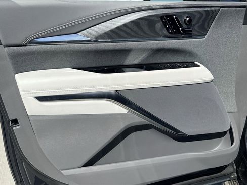 New 2026 Cadillac Escalade IQ Luxury 1 image 10