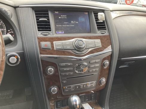 Used 2017 INFINITI QX80 4WD image 12