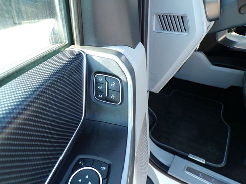Used 2022 Ford F150 Limited AWD/4WD image 9