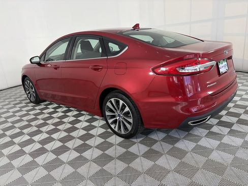 Certified 2020 Ford Fusion SE image 5