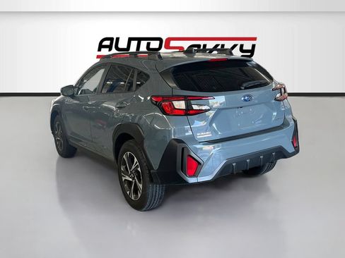 Used 2025 Subaru Crosstrek 2.5i Premium AWD/4WD image 5