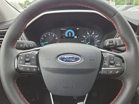 Used 2022 Ford Escape SEL w/ SEL Stealth AWD Package image 11